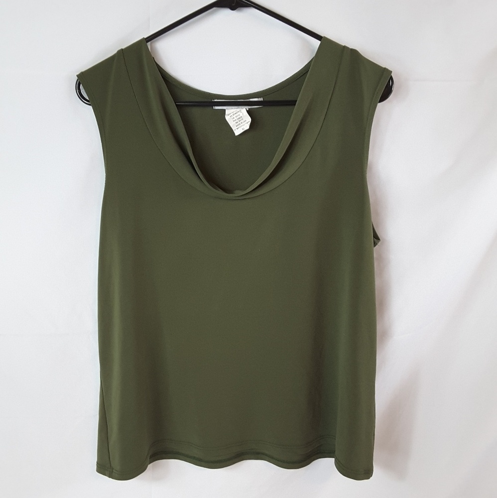 Versailles Green scoop neck tank Size XL